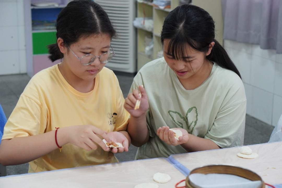 鹿山小学 传统美食 (11).jpg