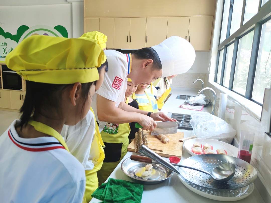 传承嵊州特色小吃，热爱家乡文化5.jpg