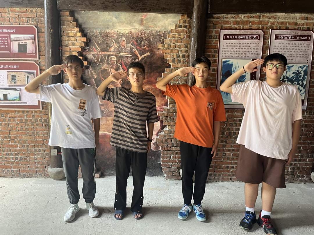 长乐中学志愿者团队开展“红色之旅”活动（3）.jpg