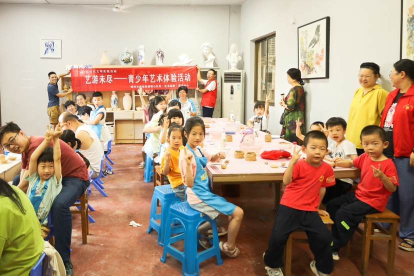 五爱亲子体验非遗活动-泥塑.jpg